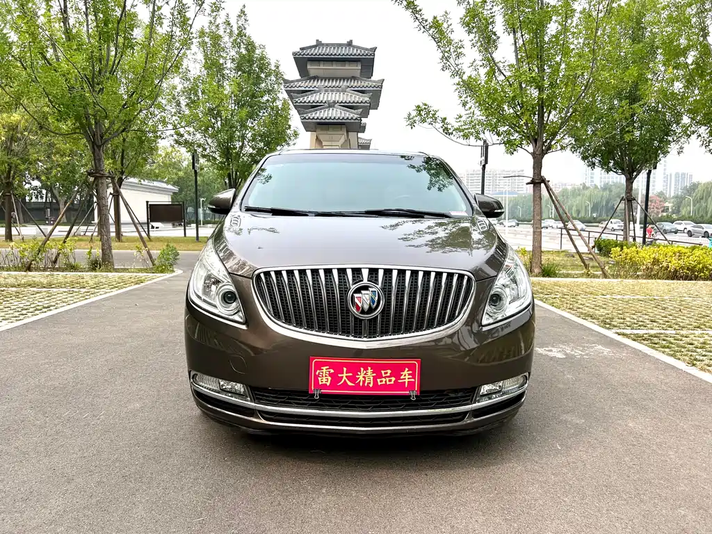 Buick GL8 — миниатюра 3