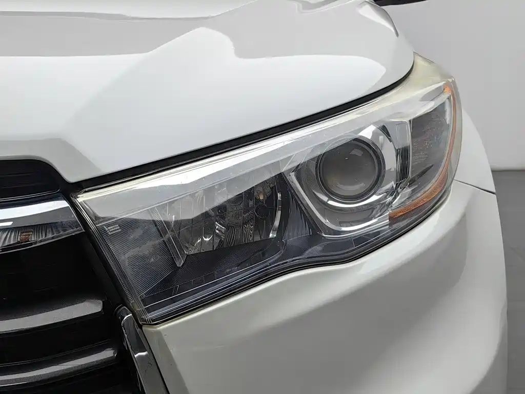 Toyota Highlander — миниатюра 7