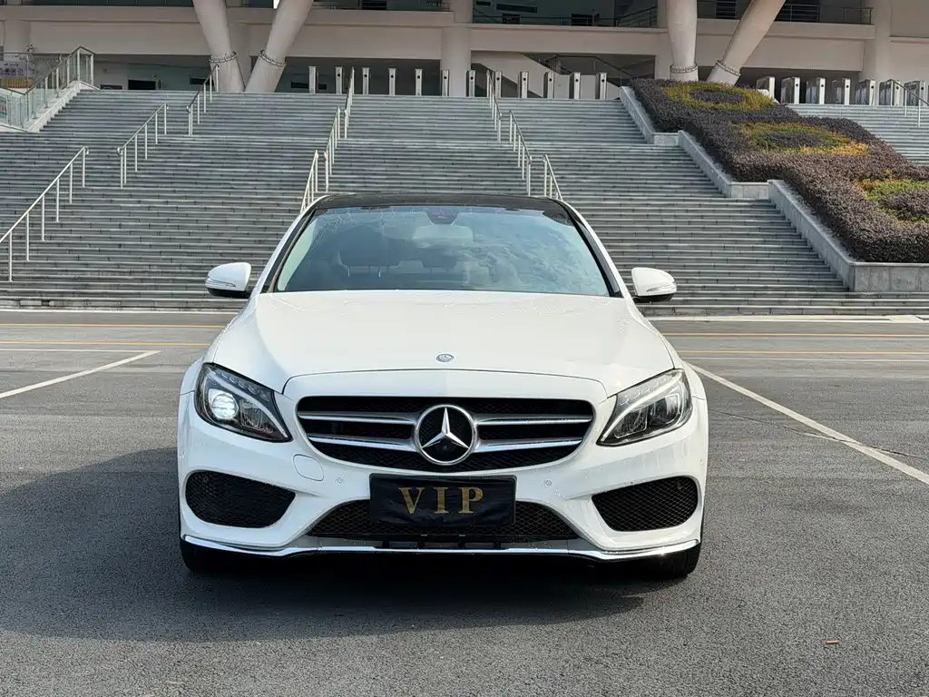 Mercedes-Benz C-Class — миниатюра 2