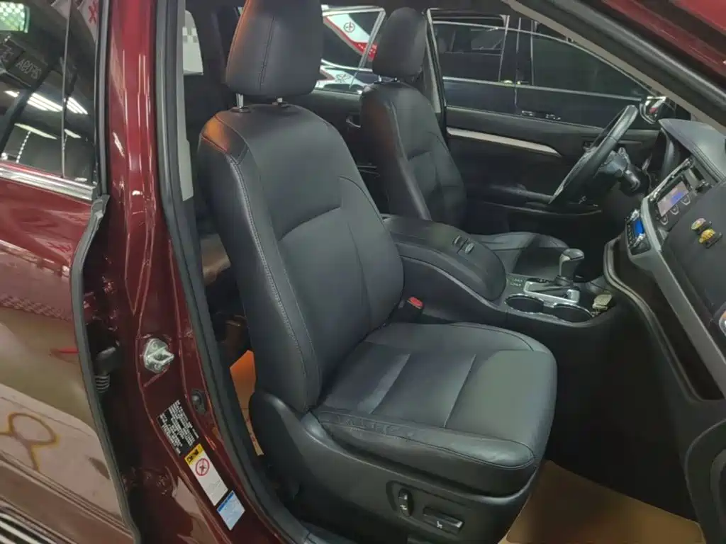 Toyota Highlander — миниатюра 25