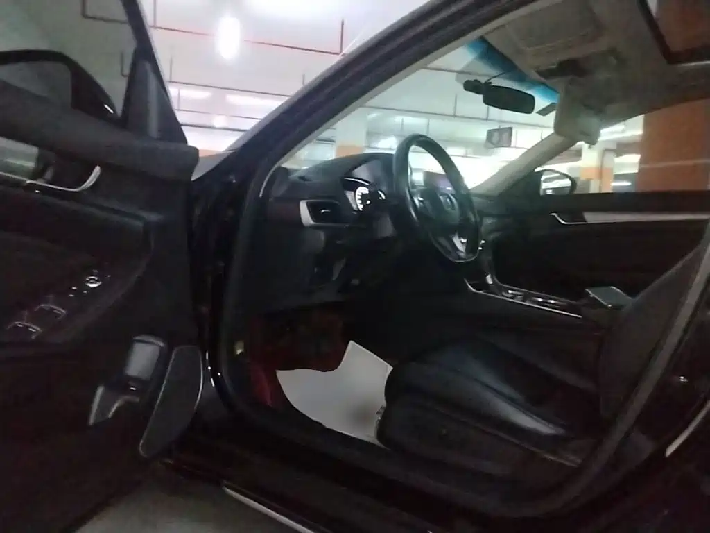 Honda Accord — миниатюра 16