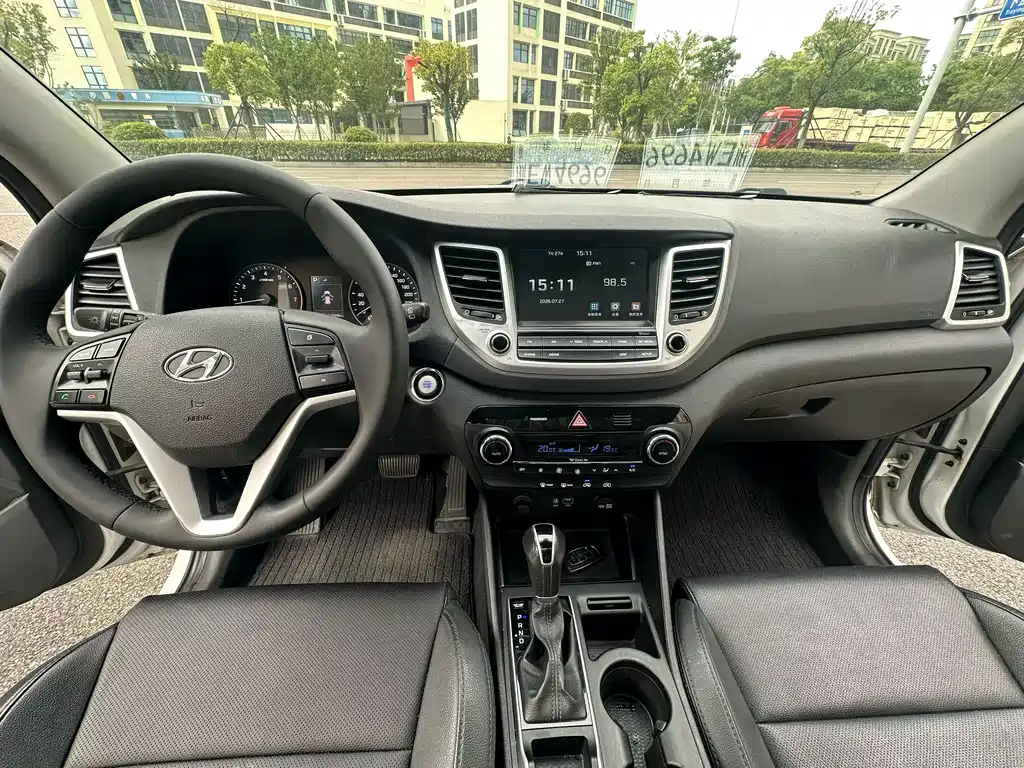 Hyundai Tucson — миниатюра 8