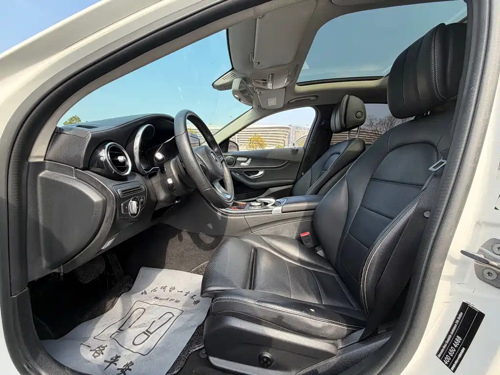 Mercedes-Benz C-Class — миниатюра 8