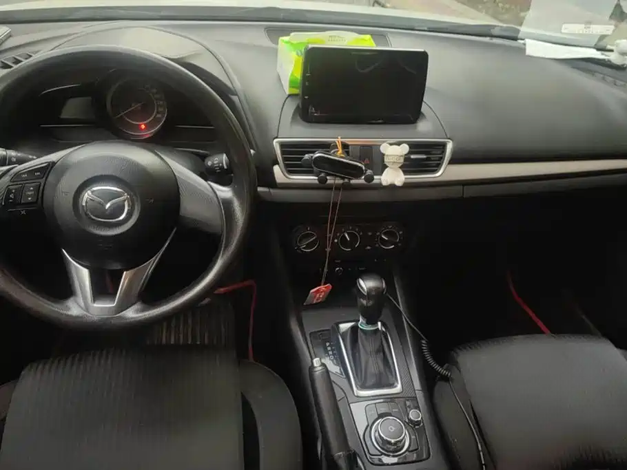 Mazda 3 Axela — миниатюра 12