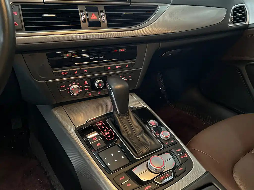 Audi A6L — миниатюра 4