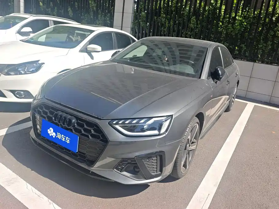 奥迪A4L 2024款 40 TFSI 豪华动感型 2024