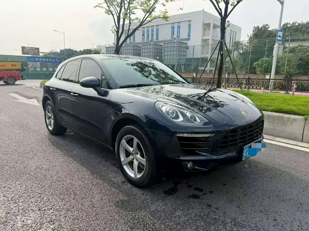 Porsche Macan — миниатюра 3