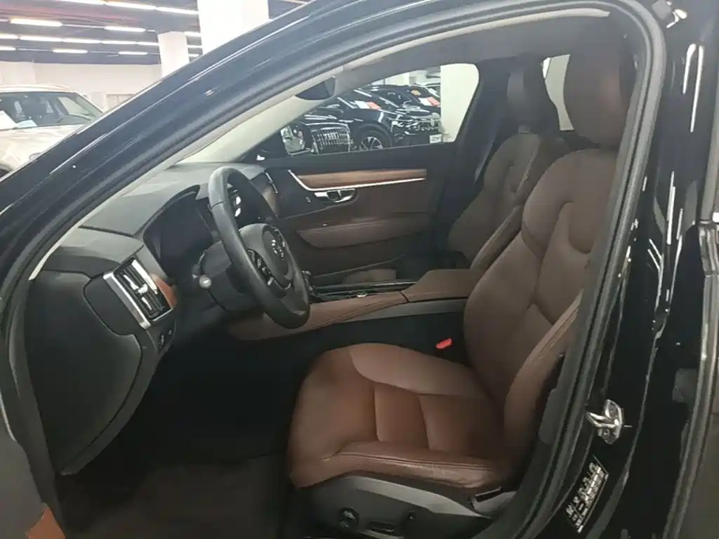 Volvo S90 — миниатюра 15