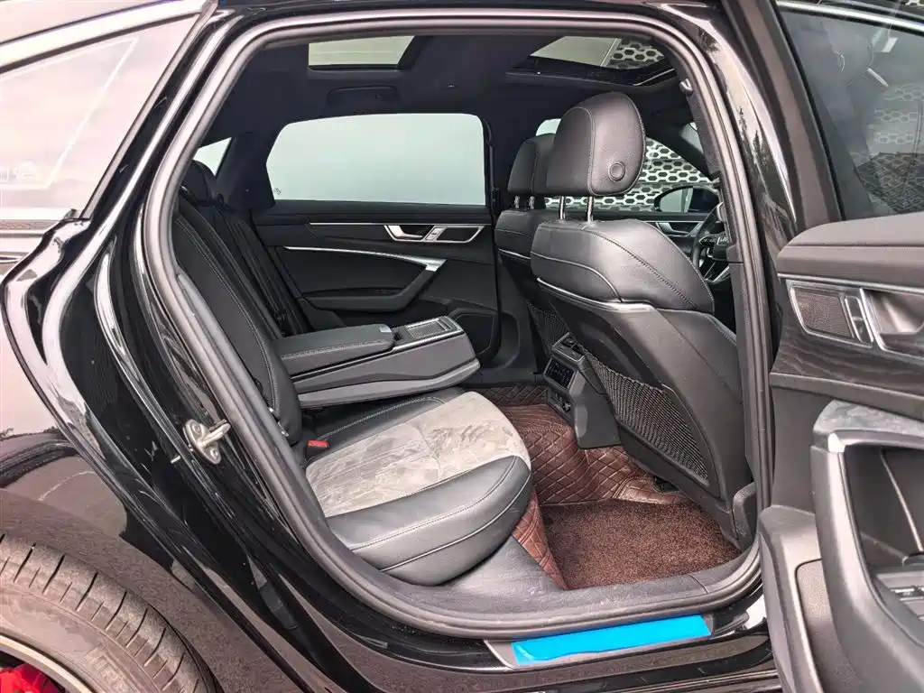 Audi A6L — миниатюра 9
