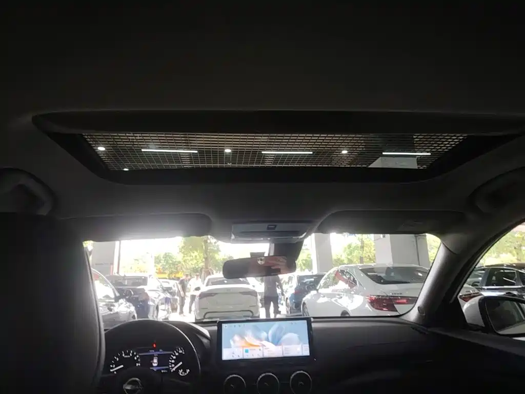 Nissan Sylphy — миниатюра 18