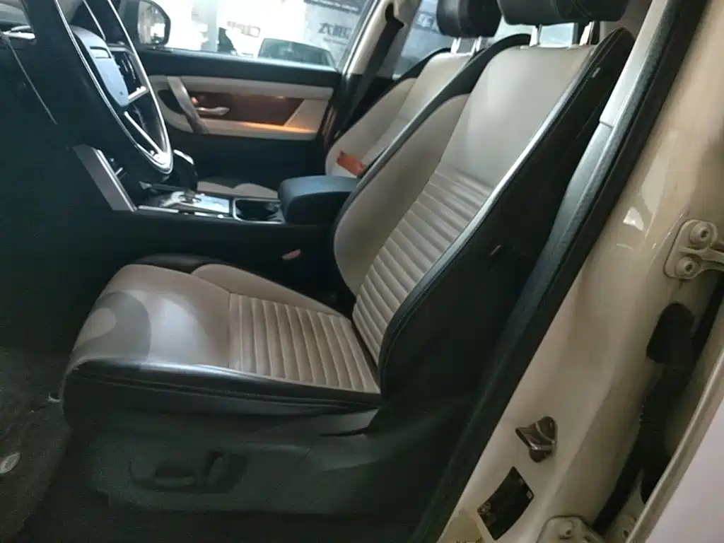 Land Rover Discovery Sport Hybrid — миниатюра 15