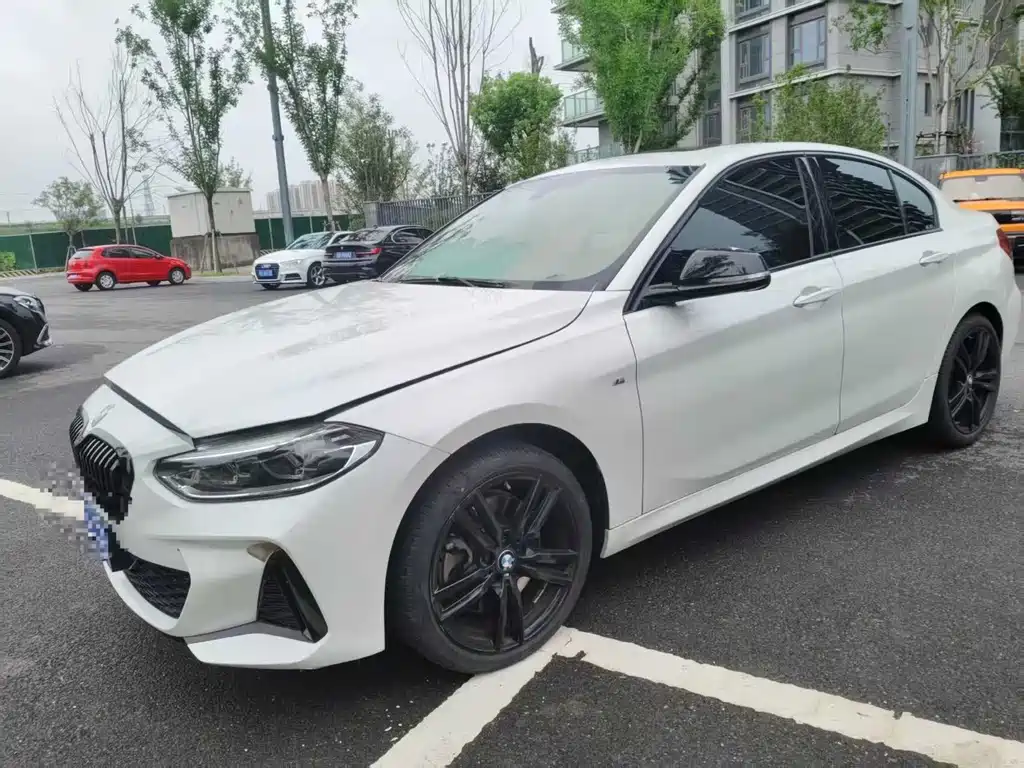 2021 BMW 1er - zdjęcie 1 z 13