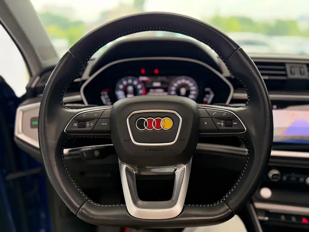 Audi Q3 — миниатюра 9