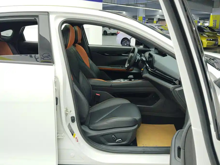 Changan UNI-V — миниатюра 8