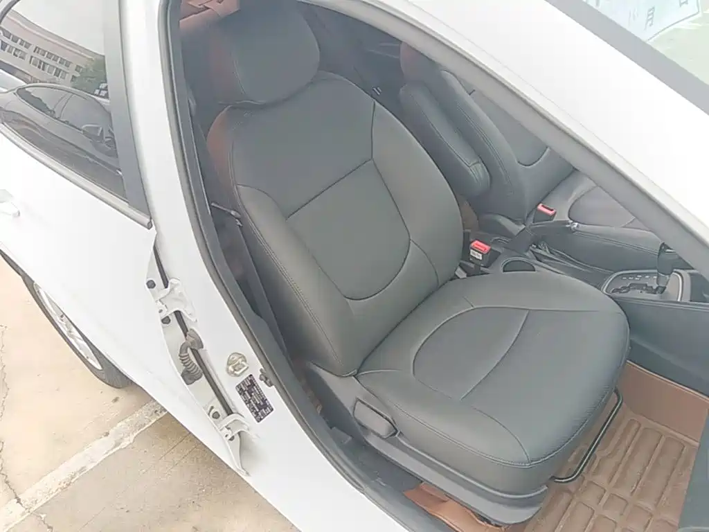 Hyundai Verna — миниатюра 25