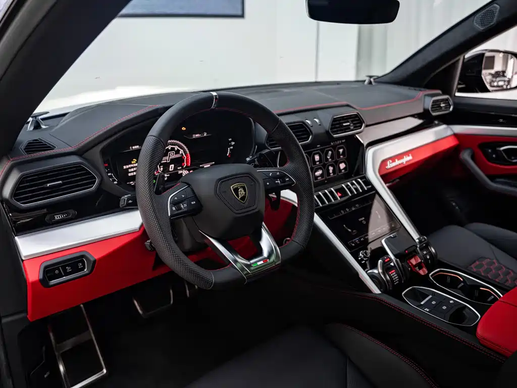 Lamborghini Urus — миниатюра 10