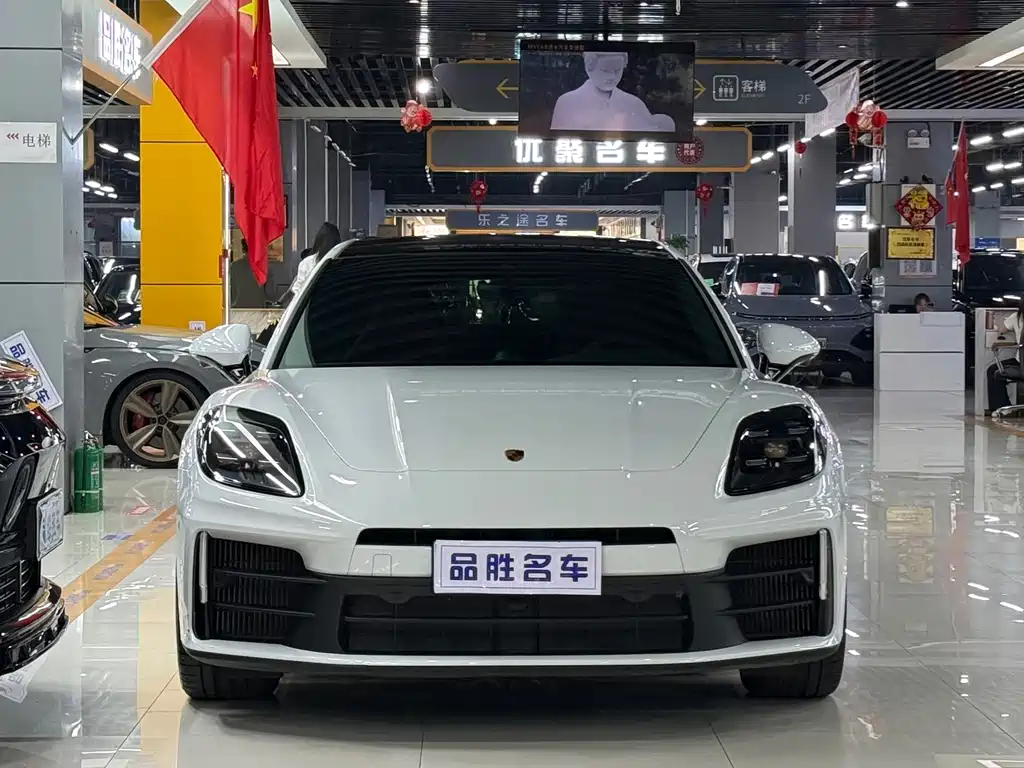 Porsche Panamera — миниатюра 2