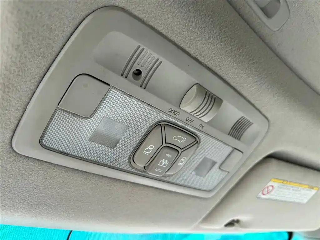 Toyota Previa 2006 2.4L 7 Luxury