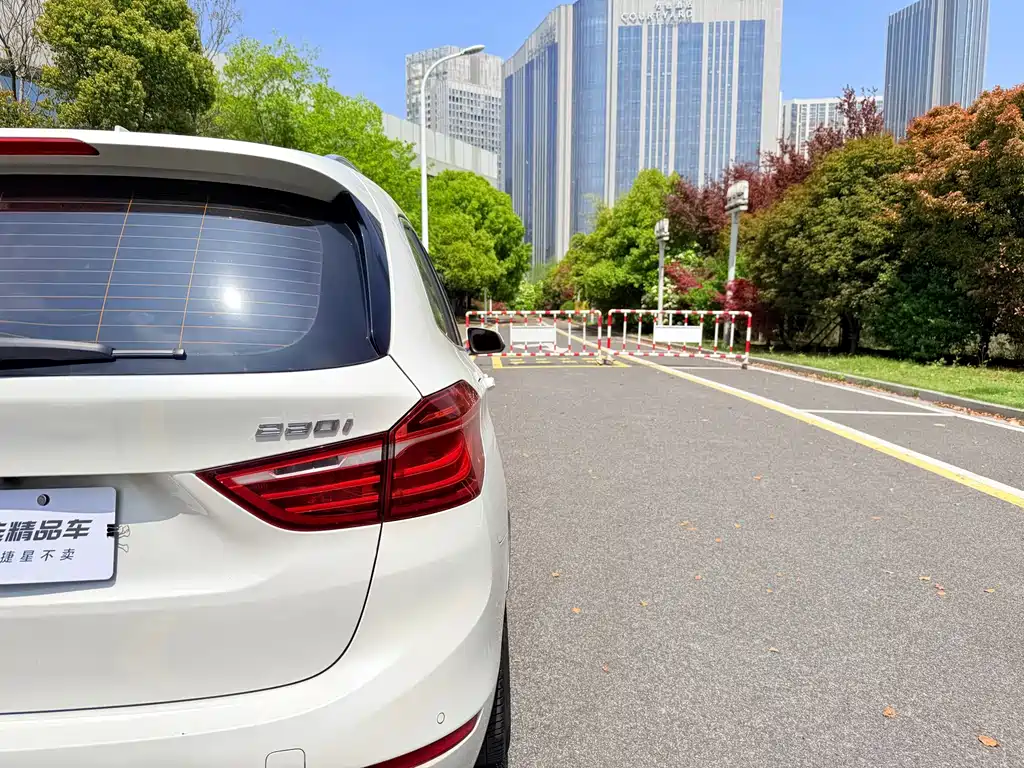 BMW 2 Series Gran Tourer — миниатюра 10