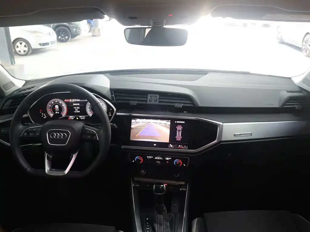 Audi Q3 — миниатюра 10