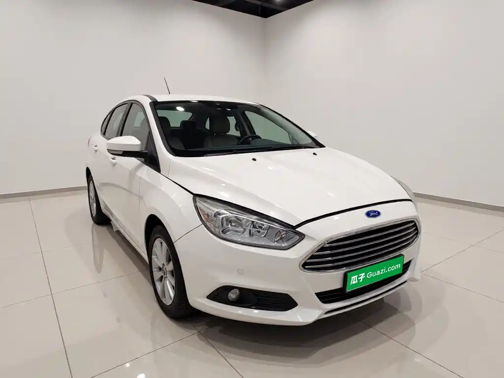 Ford Focus — миниатюра 3