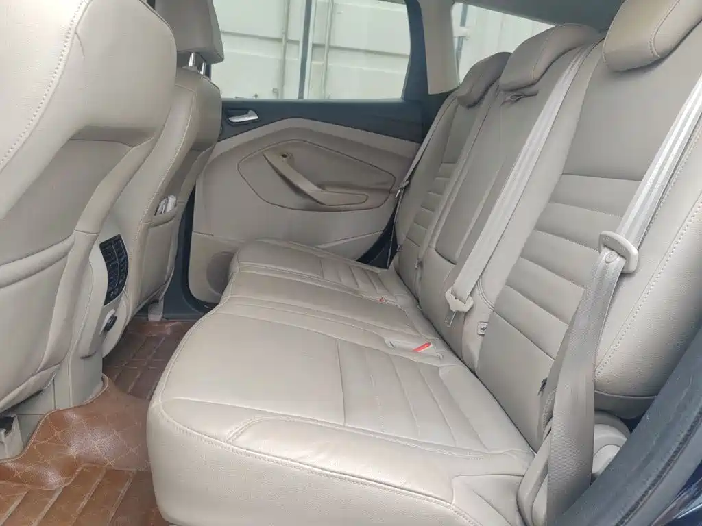Ford Kuga — миниатюра 13
