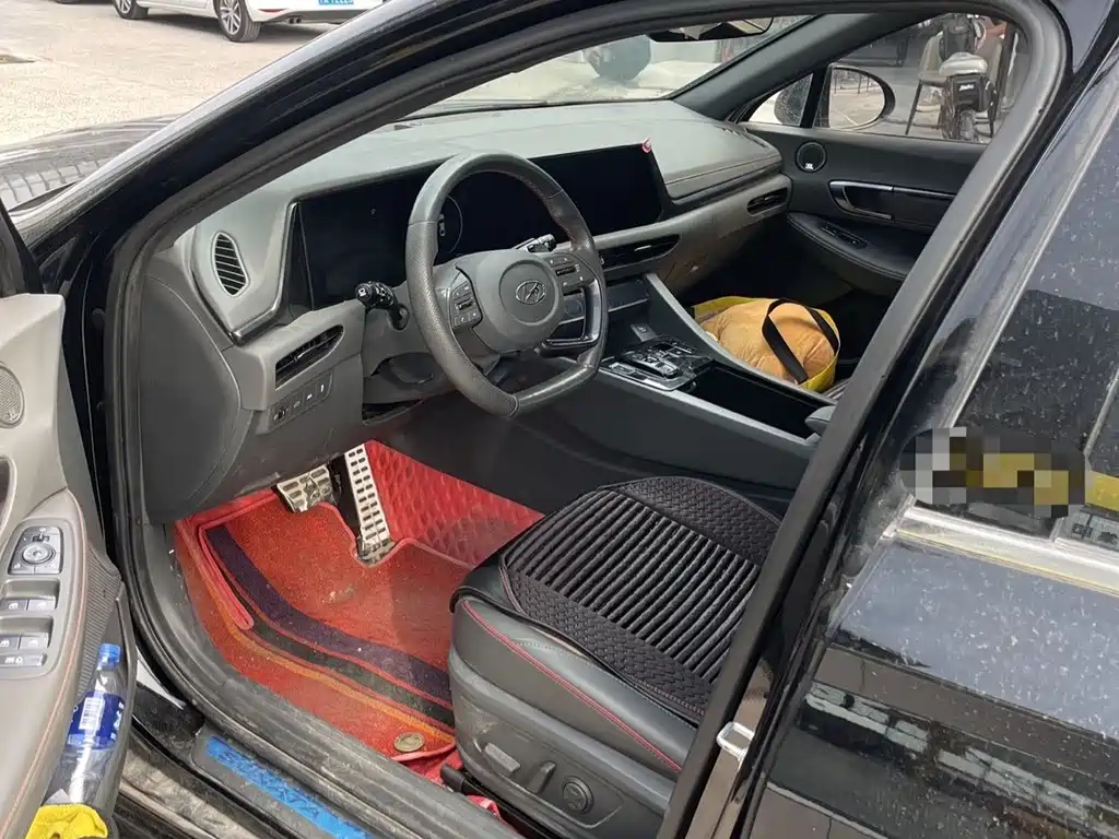 Hyundai Sonata — миниатюра 6