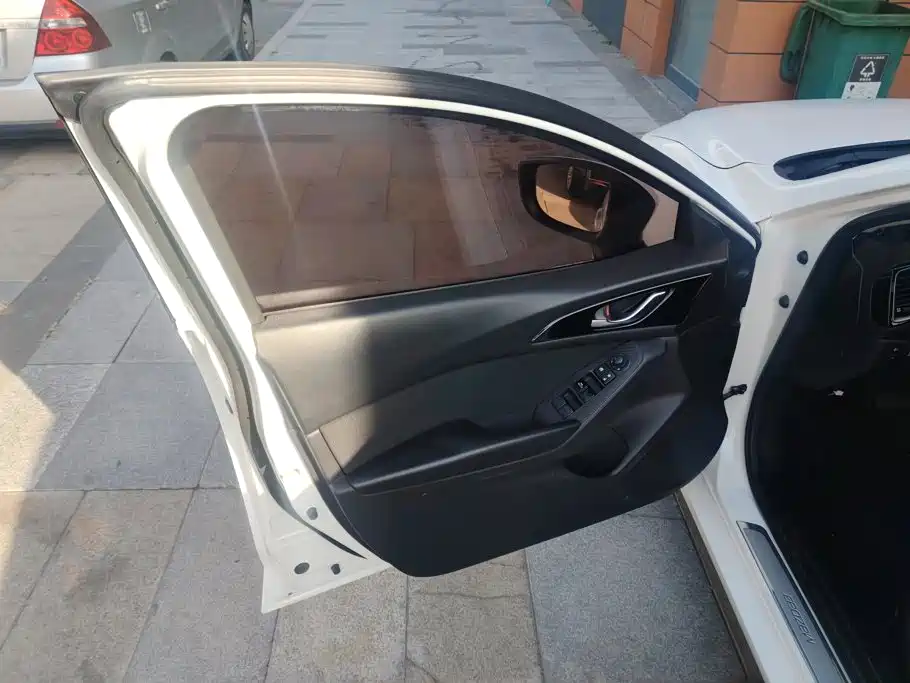 Mazda 3 Axela — миниатюра 7