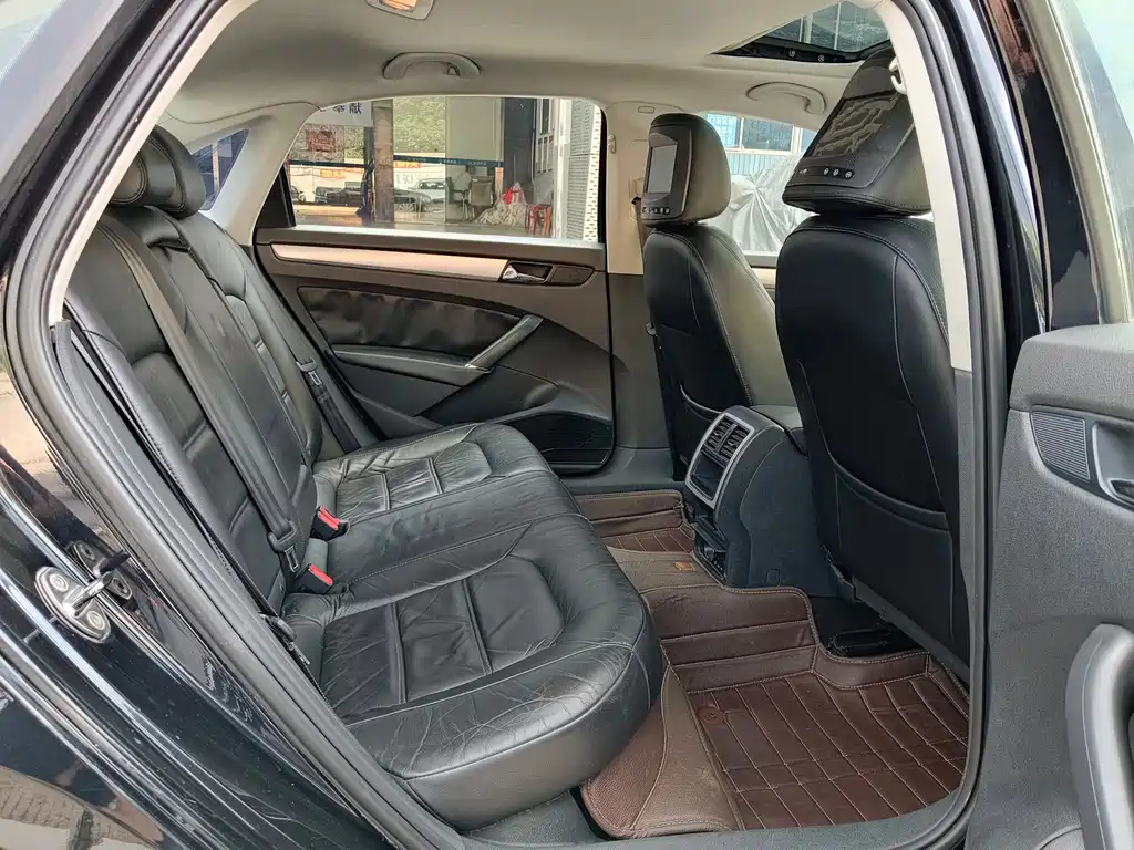 Volkswagen Passat — миниатюра 10