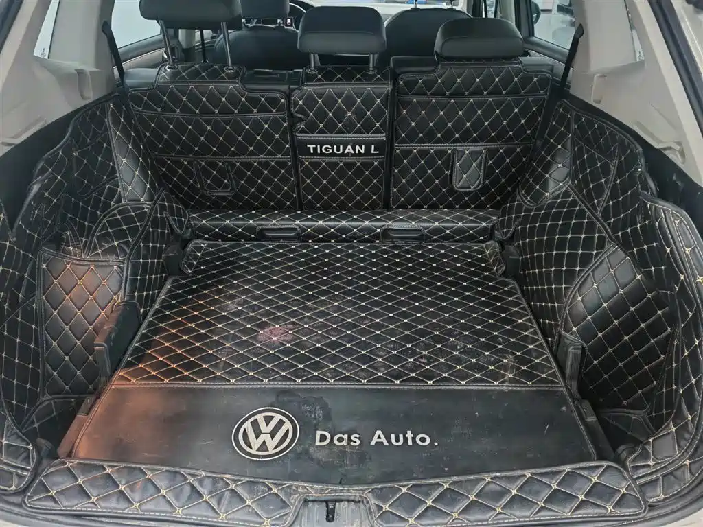 Volkswagen Tiguan L — миниатюра 11