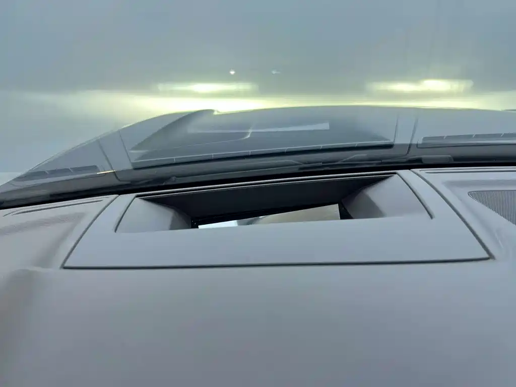 Volkswagen Touareg — миниатюра 8