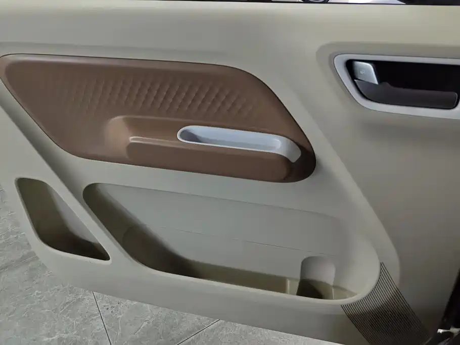Wuling MINIEV — миниатюра 7