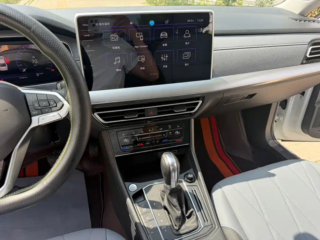 Volkswagen Lavida — миниатюра 17
