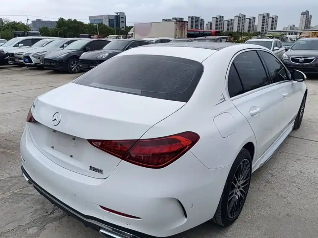 Mercedes-Benz C-Class — миниатюра 7