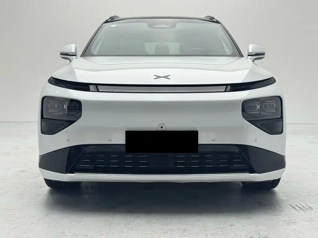 XPeng G9 — миниатюра 2