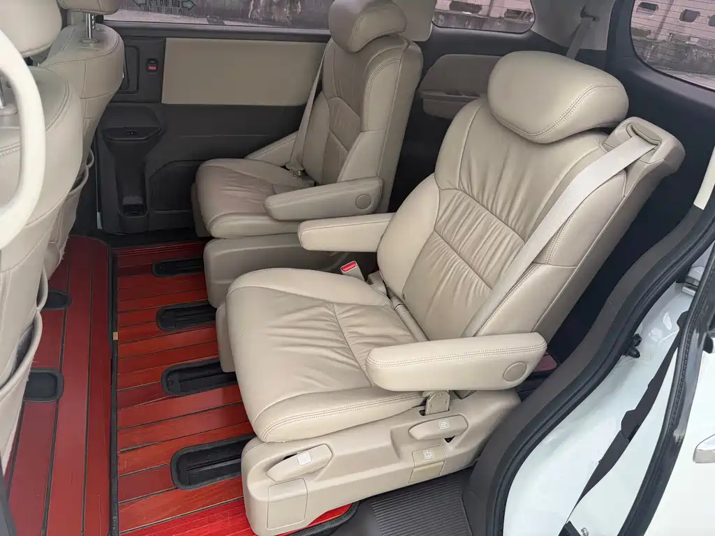 Honda Odyssey — миниатюра 17