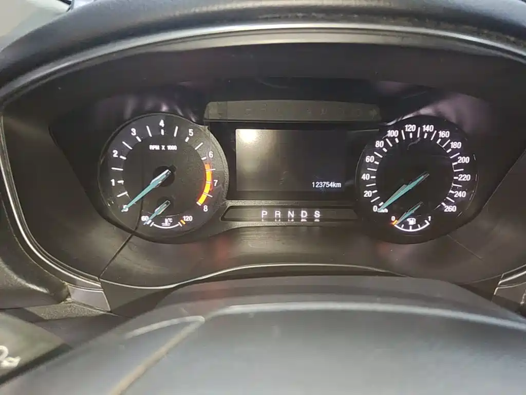 Ford Mondeo — миниатюра 12