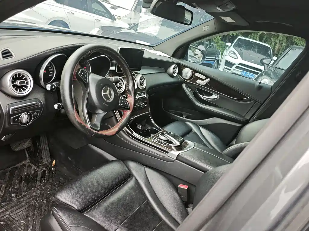 Mercedes-Benz GLC 2016 GLC 260 4MATIC