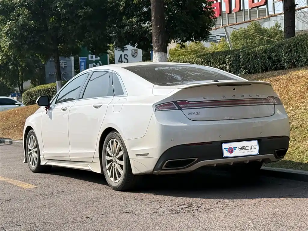 LINCOLN MKZ