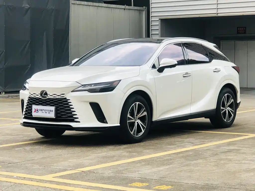 Lexus RX 2024