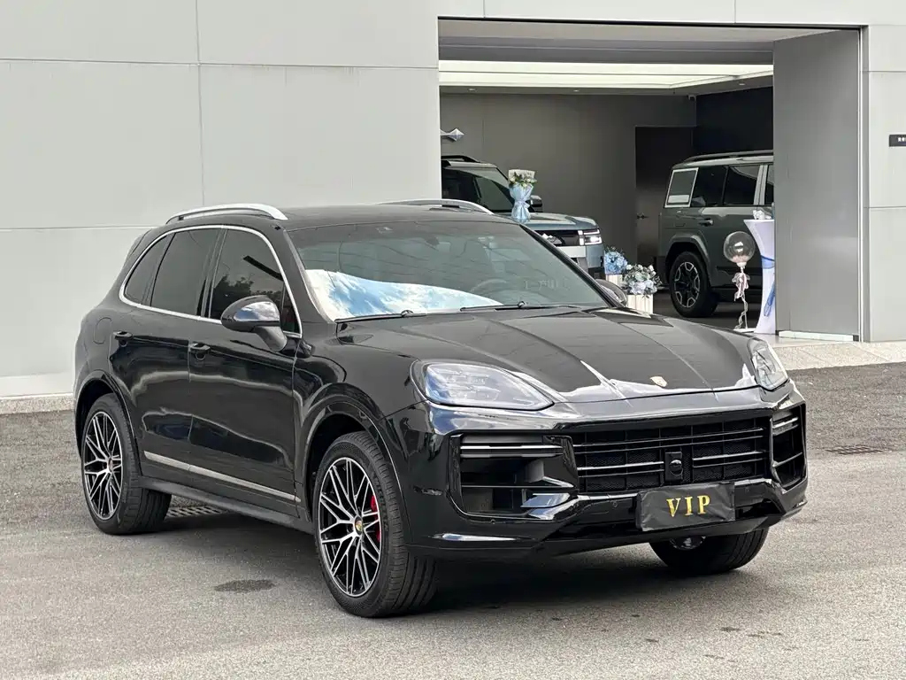 Porsche Cayenne — миниатюра 3