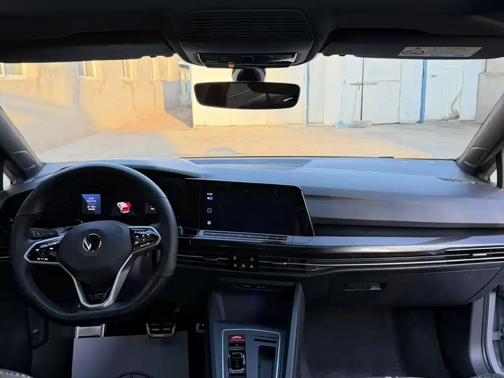 Volkswagen Golf — миниатюра 9
