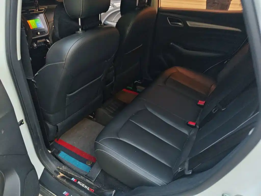 Roewe RX3 — миниатюра 18