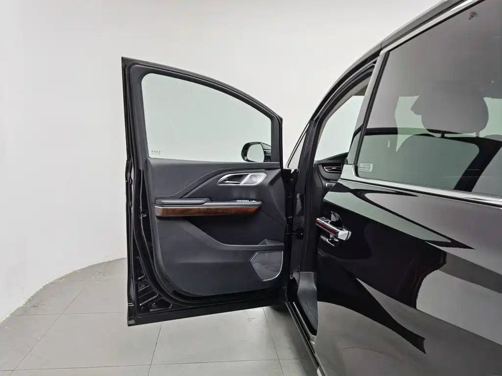 Hongqi Hongqi HQ9 — миниатюра 8