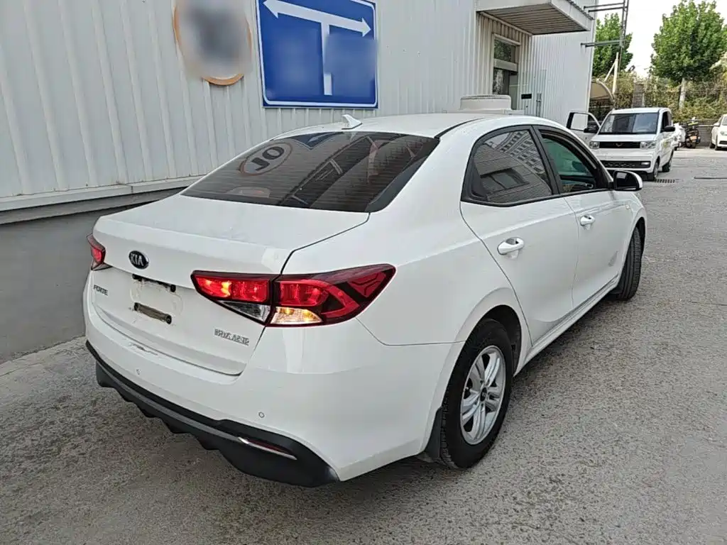 Kia Forte — миниатюра 7