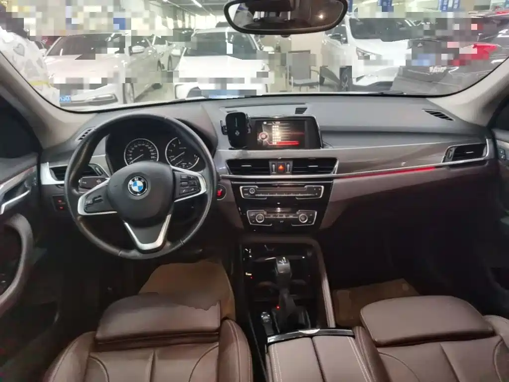 BMW X1 — миниатюра 10
