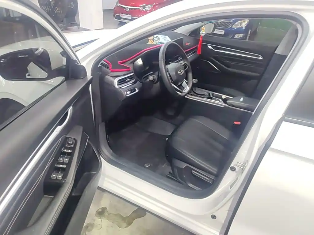 Geely Emgrand — миниатюра 16