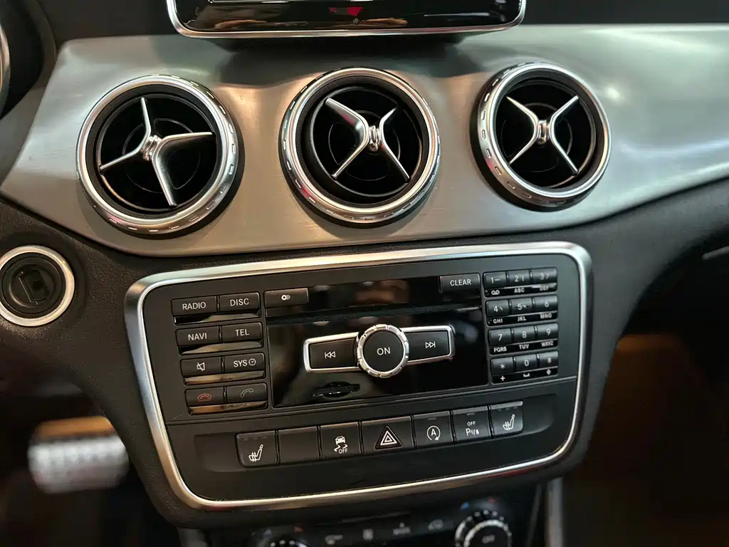 Mercedes-Benz GLA AMG — миниатюра 13
