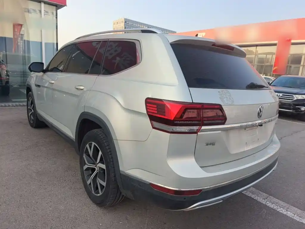 Volkswagen Teramont — миниатюра 5