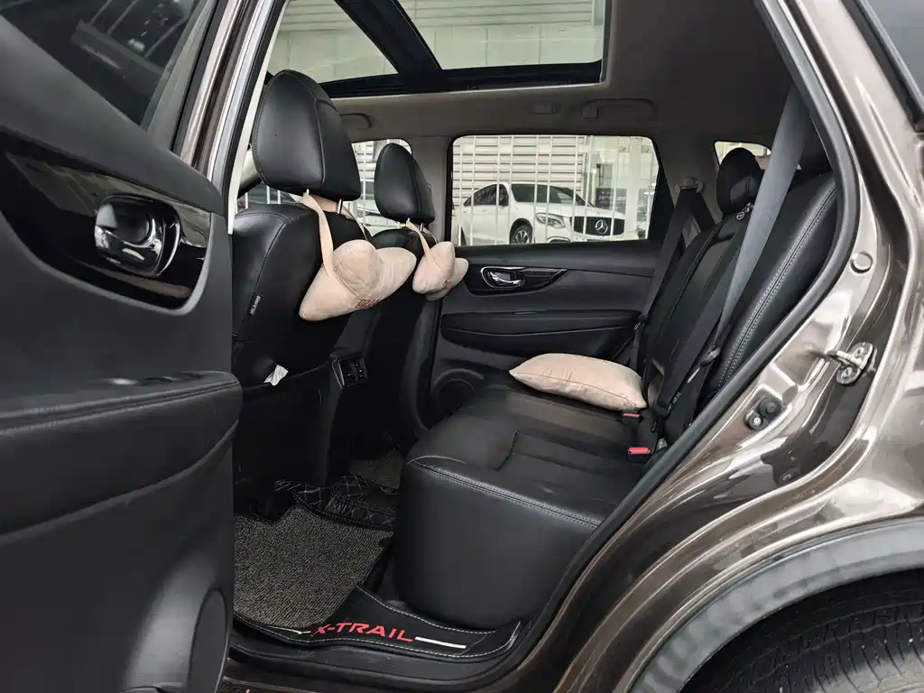 Nissan X-Trail — миниатюра 8